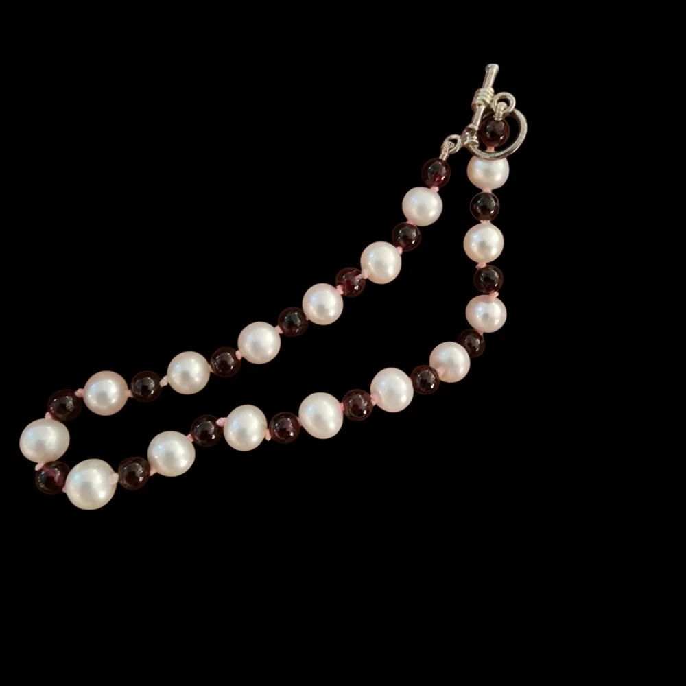Necklace and bracelet genuine pearls 925 sterling silver garnet hand knotted